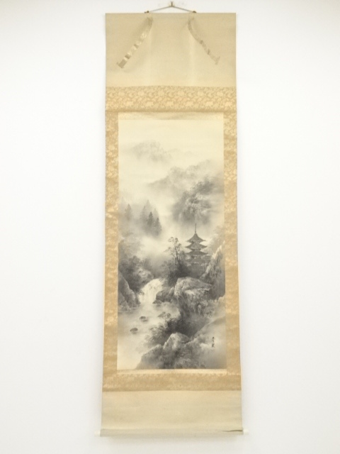 青星筆　水墨山水　肉筆絹本掛軸（共箱）